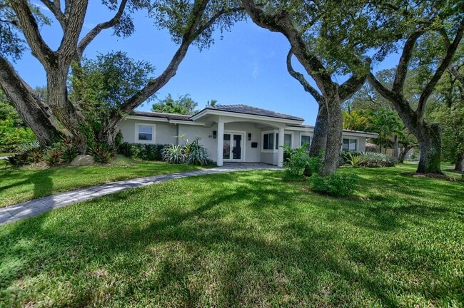 Photo - 88 SW 10th Dr