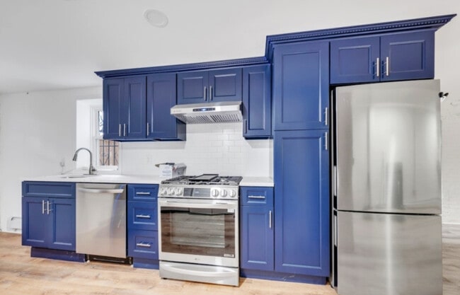 Kitchen - 13 2nd Ave