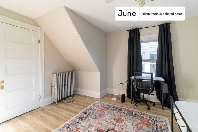 Photo - Room in Shared 3 bed/1 bath home Unit B