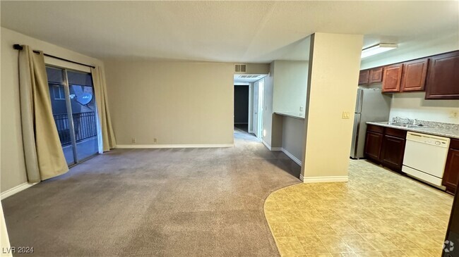 Building Photo - 5170 River Glen Dr Unit 246 Rental