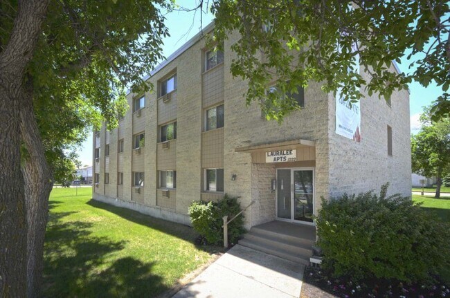 Building Photo - Lauralee Apartments Unit 893