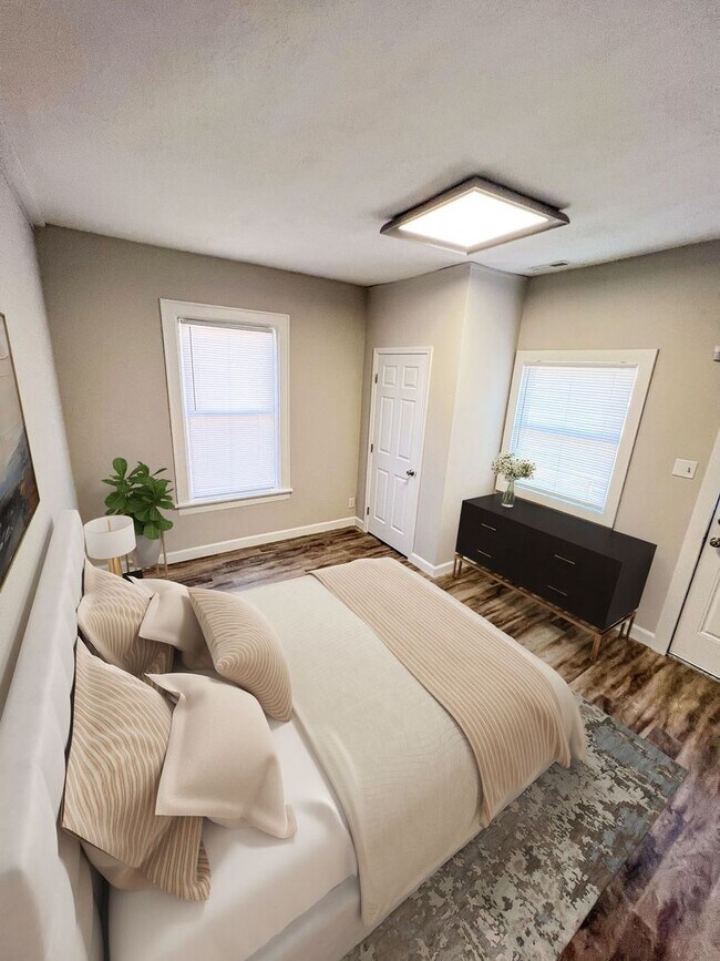 Photo - 2437-2439 Indianola Avenue Unit 2439 Indianola Avenue