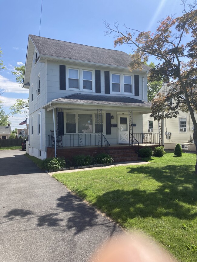 9 Frelinghuysen Ave Apartamentos Unidad 1 - Raritan, NJ | ForRent.com