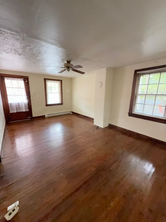 Photo - Downstairs Duplex 1 Bedroom, 1 Bath – Avai...