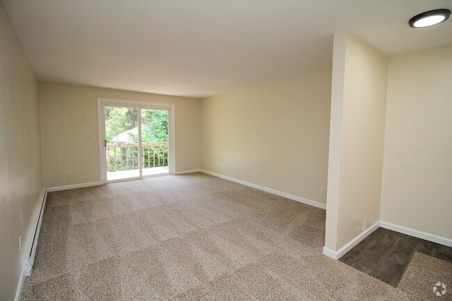 Building Photo - 11102-11130 SW 62nd Ave Rental