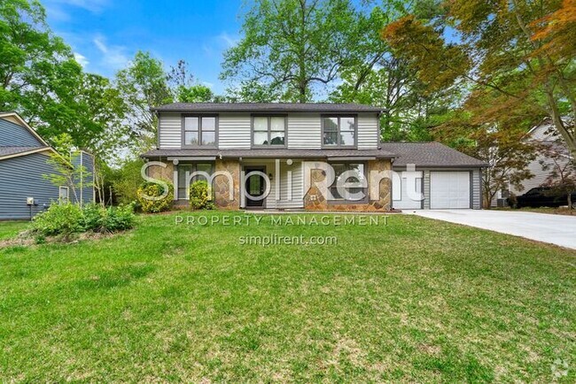 Building Photo - RENOVATED 4BED/3BATH! *1st month's rent Fr... Rental