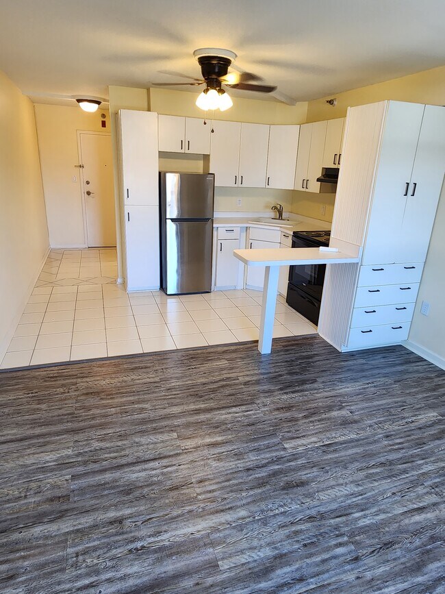 Photo - 224 E Garden St