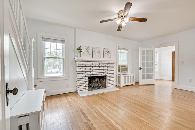 Photo - 364 Brightwood Ave