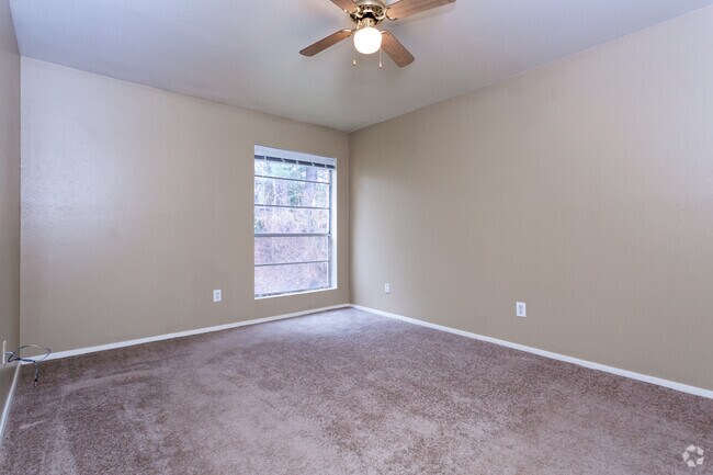 2BR,1BA-Summit