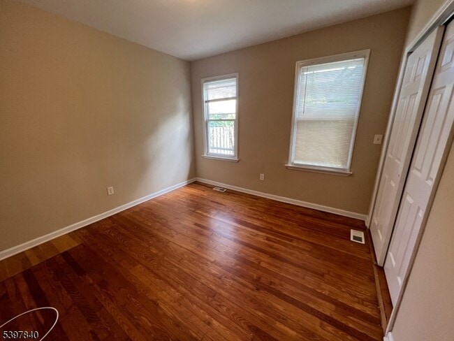 Photo - 163 E 22nd St