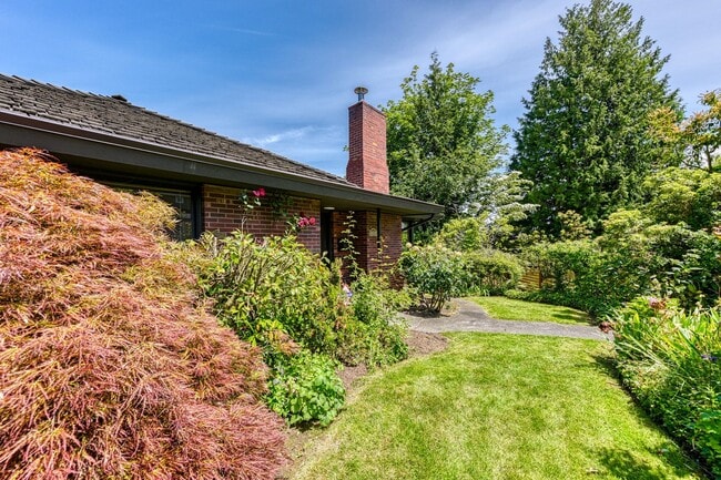 Photo - Laurelhurst Home