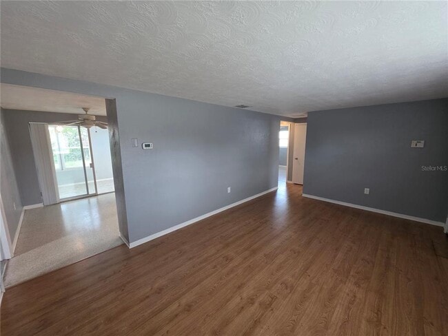 Photo - 4851 Phoenix Ave