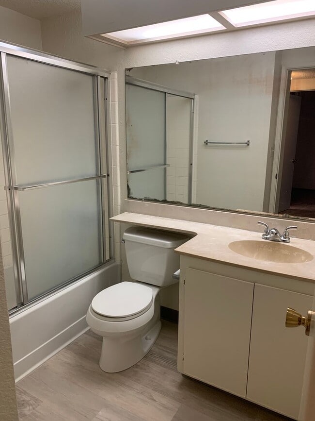 Photo - 46626 Winema Common