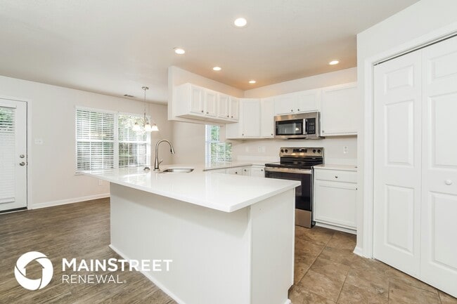 Photo - 1670 Sails Way