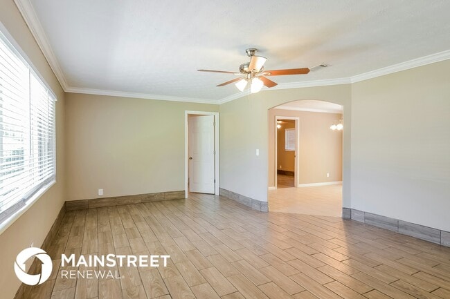 Photo - 4440 Naranja Dr S