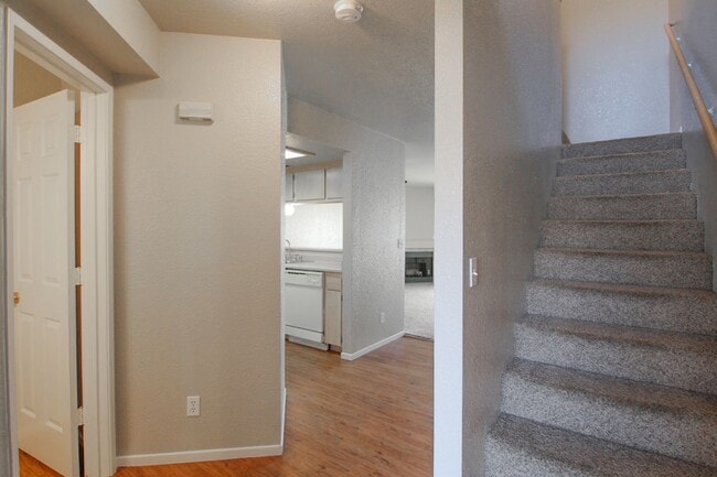 Photo - 1156 Weatherby Ct Unidad B