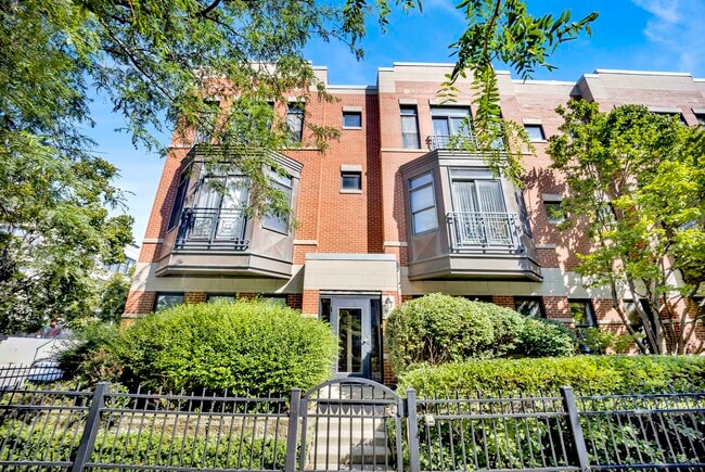 Building Photo - 948 W 15th Pl Rental