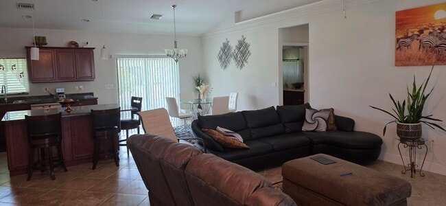 Photo - 5838 NW Gillespie Ave