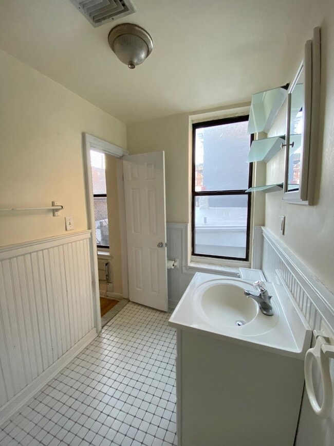 Photo - 276 1st St Unit #1
