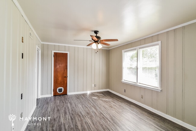 Photo - 740 Duval Dr