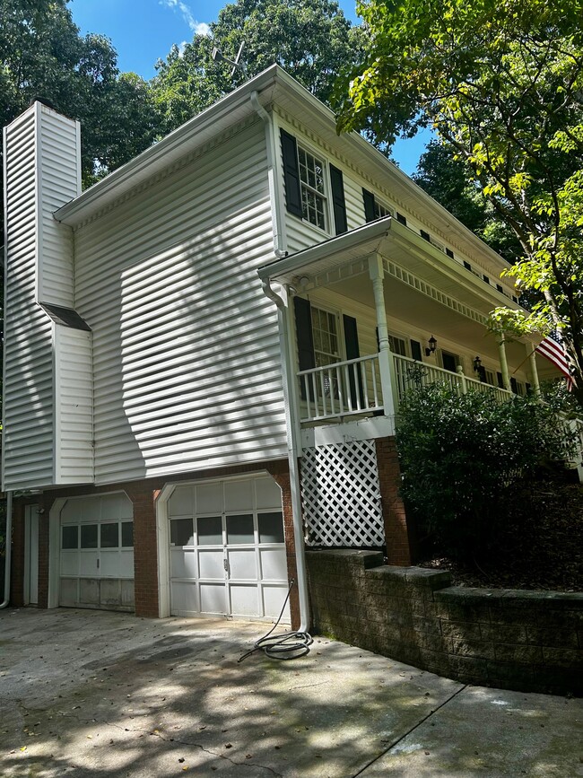 Photo - 3005 Wrens Way