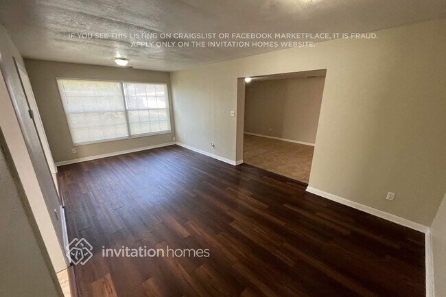 Photo - 1720 Darlington Dr