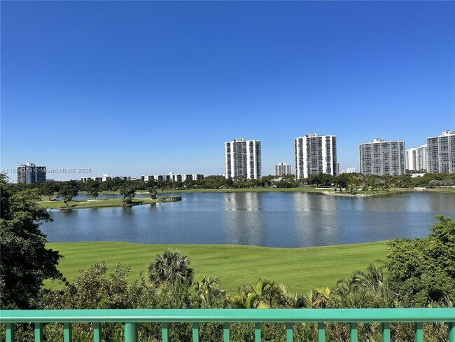 Photo - 19900 E Country Club Dr Condo Unit 1218