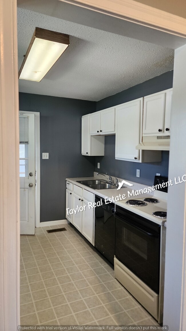 Photo - 1154 Hermitage Dr
