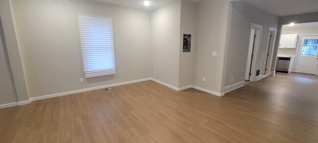 Photo - 62 Moreland St Casa