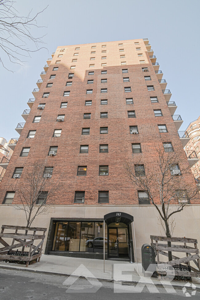 Building Photo - 165 E 35th St Unit 14C Rental