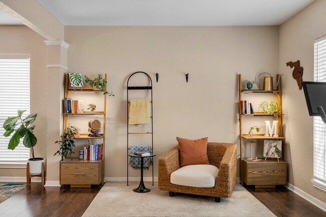 Photo - 10331 Mustang Rdg