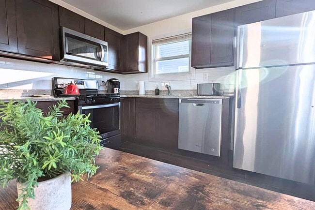 Photo - 108 Gotthart St Unit FL2-ID1301598P