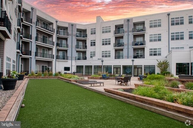 Building Photo - 1 Bridge St Unit 1B-2-2209 Rental