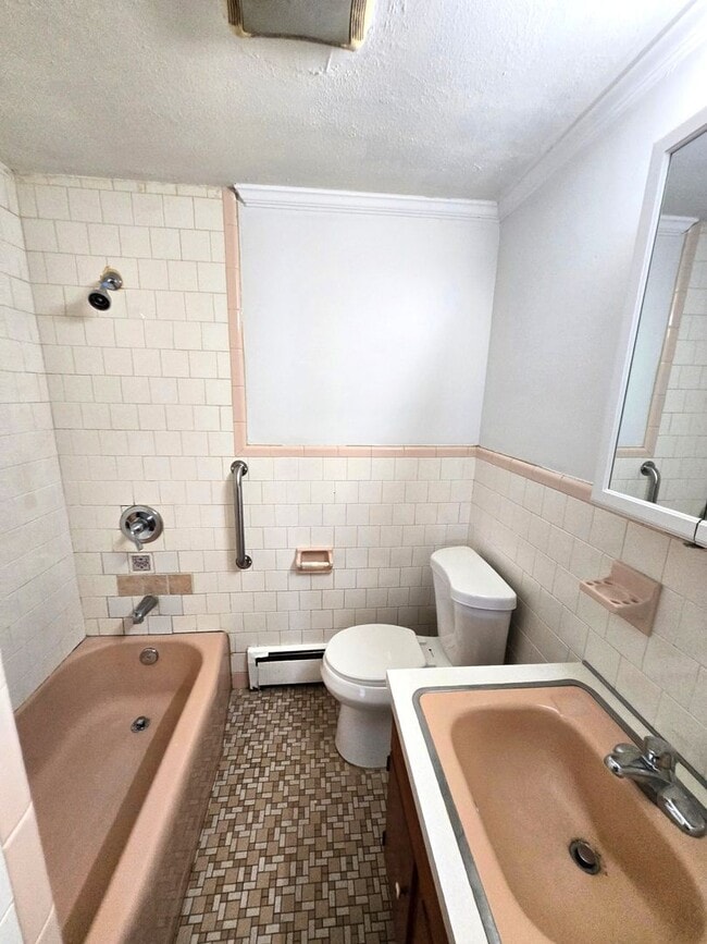 Photo - 159 Montgomery St Unidad 5