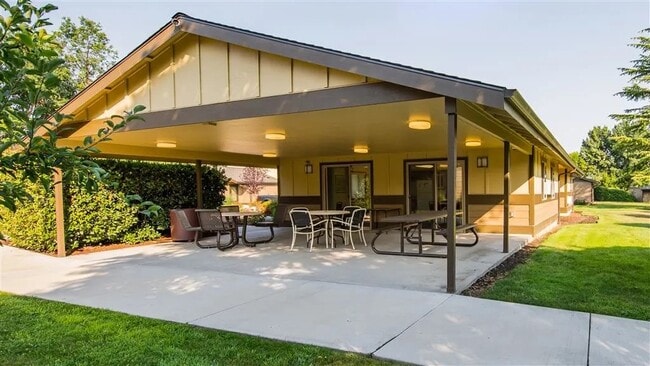 Photo - 933 N Rose St