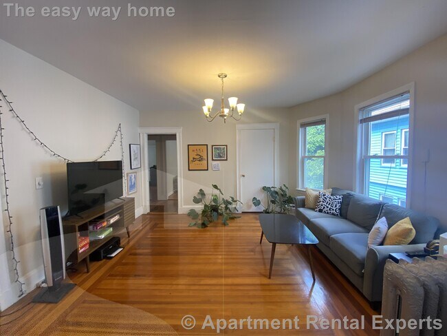 Photo - 24-26 Burnham St Unit #2 Unit #2