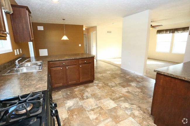 Photo - Oak Island Village