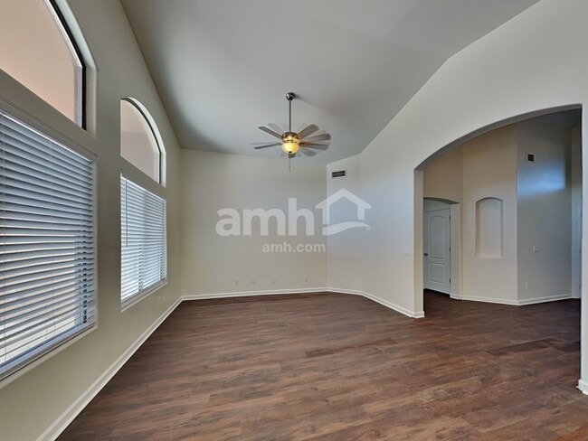 Photo - 10706 S Distillery Canyon Spring Dr