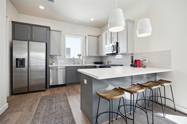 Photo - 137 Eastwood St