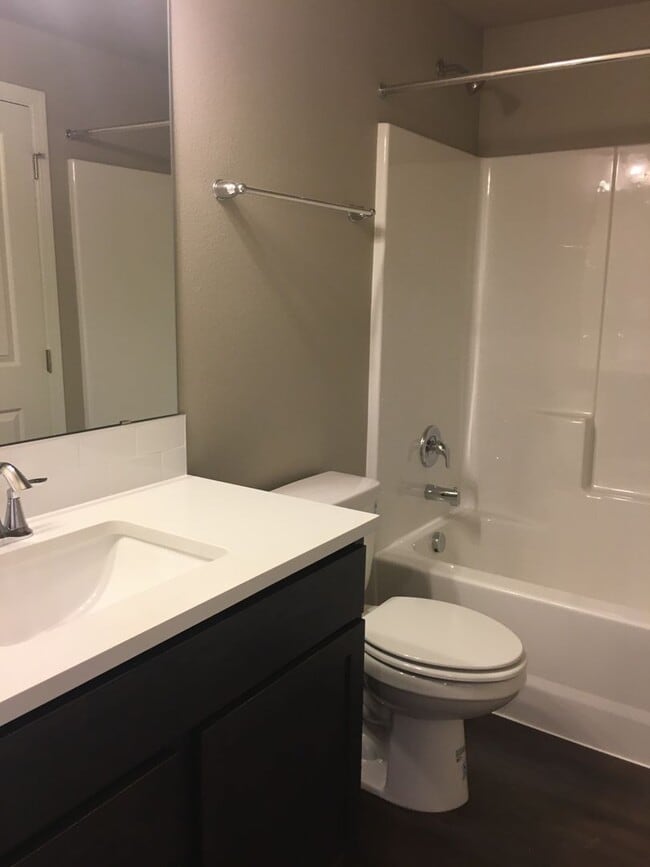 Photo - Single Level 2 Bedroom / 1 Bathroom in SW Redmond