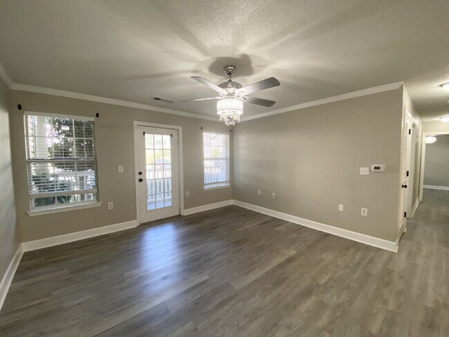 Photo - Renovated Two-Bedroom Condo for Rent! Unidad C116