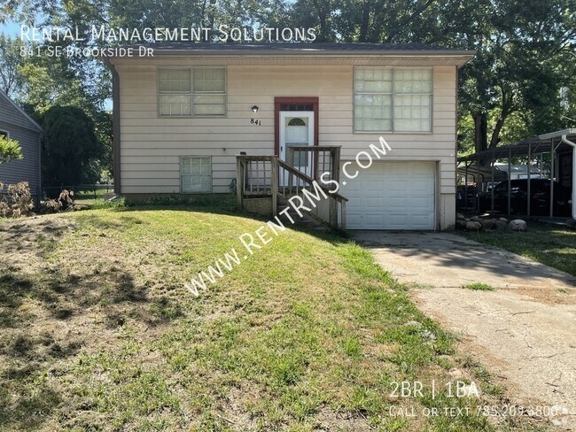 Building Photo - 841 SE Brookside Dr Rental