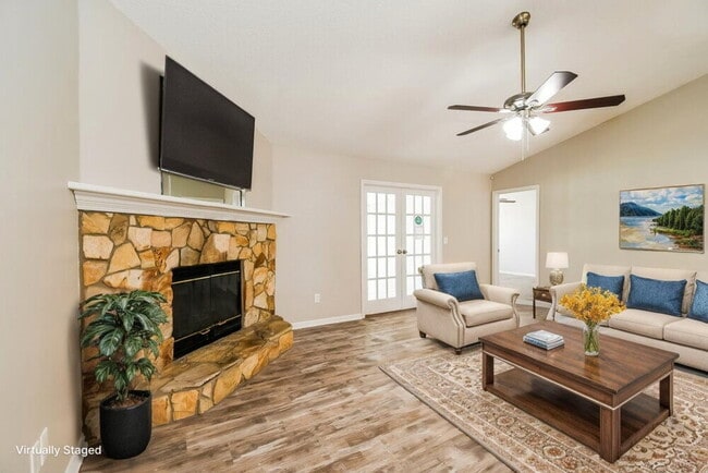 Photo - 1630 Farm Way