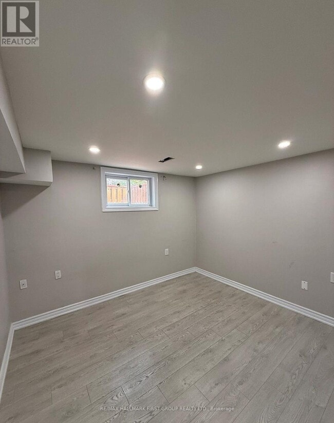 Photo - 1620 McBrady Crescent