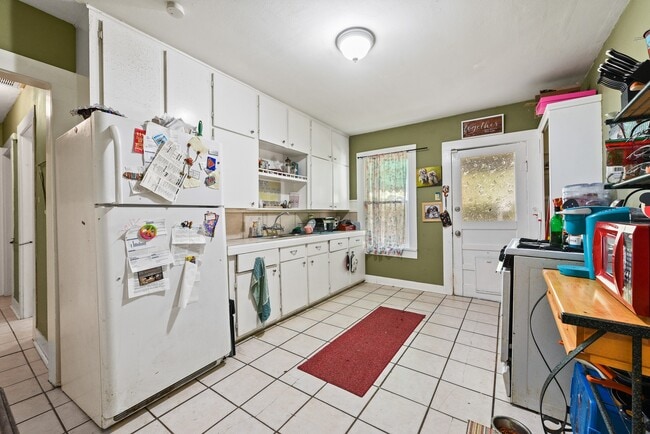 Photo - 154 Willow St