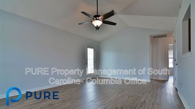 Photo - 418 Legend Oaks Dr