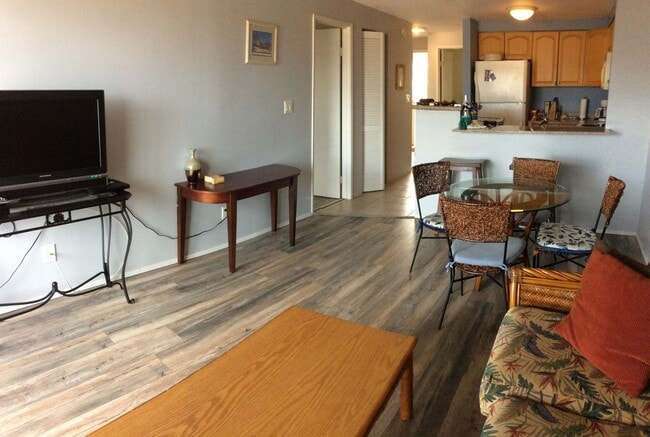 Photo - Mostly furnished upstairs 2 bed., 2 full b... Unit H207