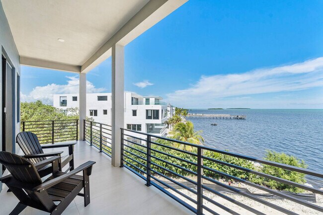 99 Seaside Ave Unit SI ID1369658P