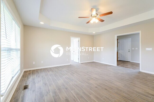 Photo - 3 Bedroom Pet-Friendly Home in WARRIOR, AL with Main Street Renewal