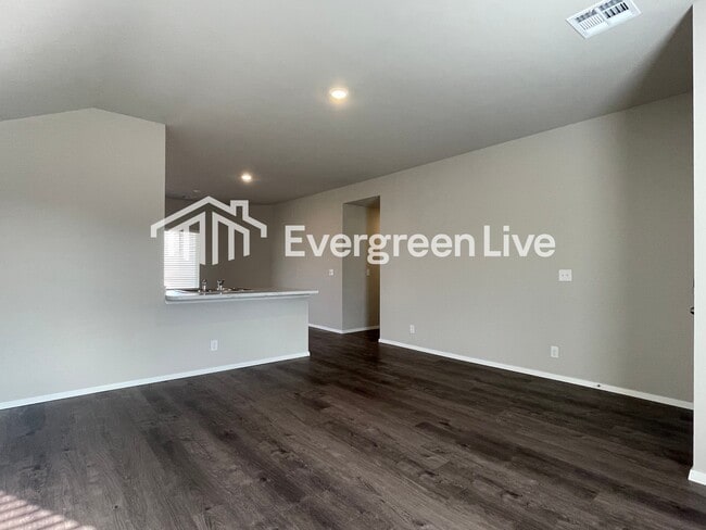 Photo - 1010 W Lawton Rd